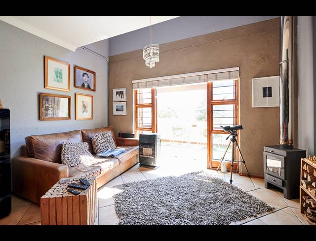 3 BEDROOM APARTMENT SOLD IN SUNNINGHILL